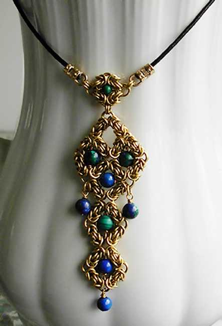 Chainmaille Azurite and Lapis Lazuli Pendant necklace
